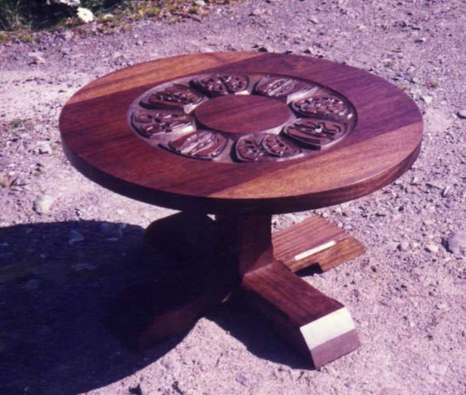 EtCarvedTable